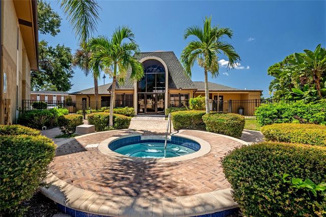 12261 SAILWINDS DRIVE 103, Largo, FL 33773