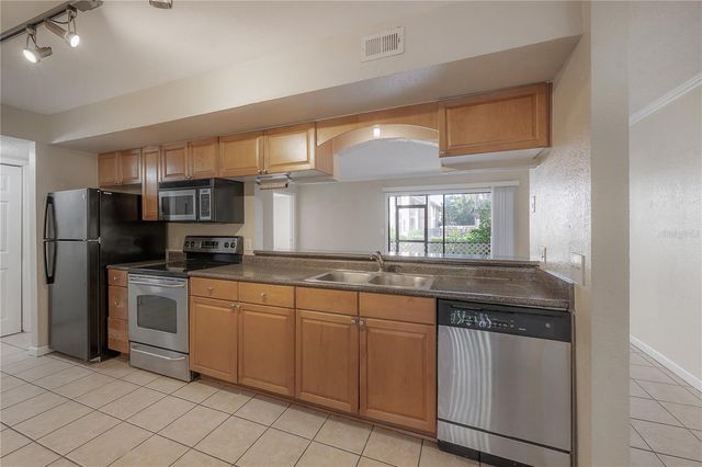 12261 SAILWINDS DRIVE 103, Largo, FL 33773