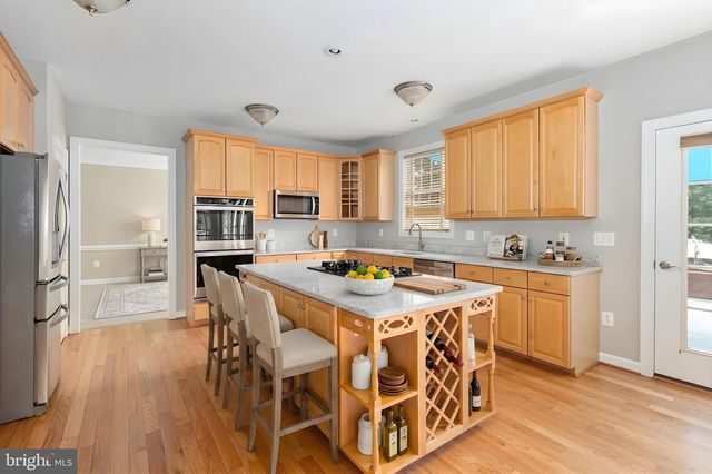 6 TOLIVER LN, Stafford, VA 22554