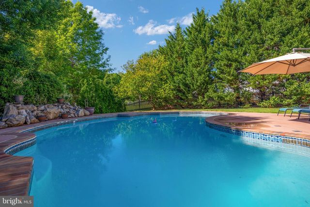 6 TOLIVER LN, Stafford, VA 22554