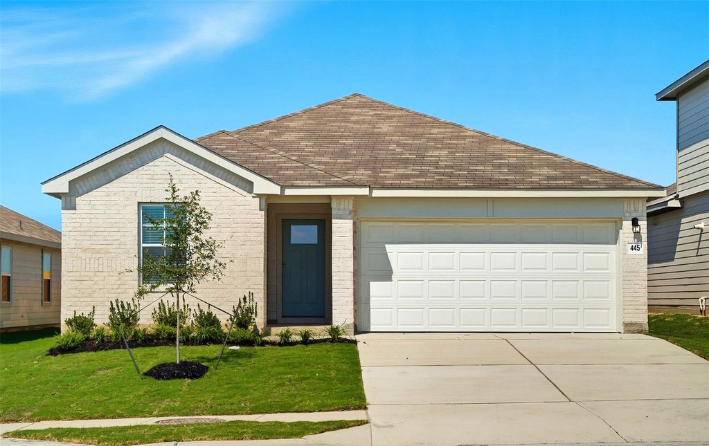 445 Mustang Lake CIR, Buda, TX 78610