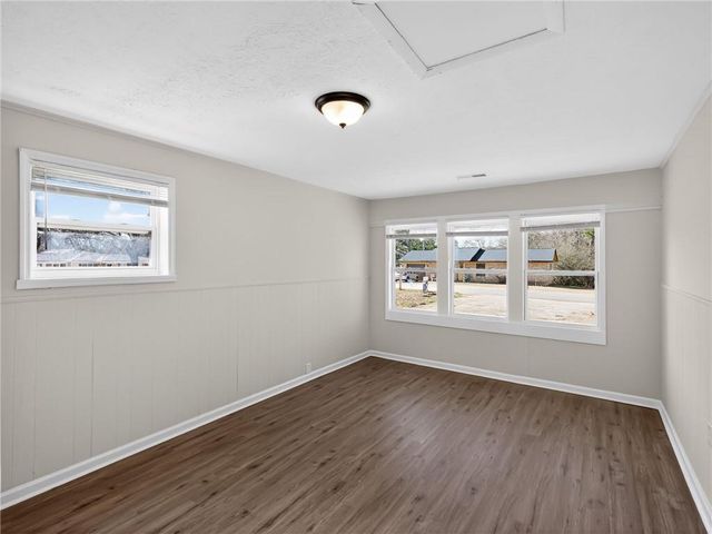 5 Knob Drive, Carrollton, GA 30116