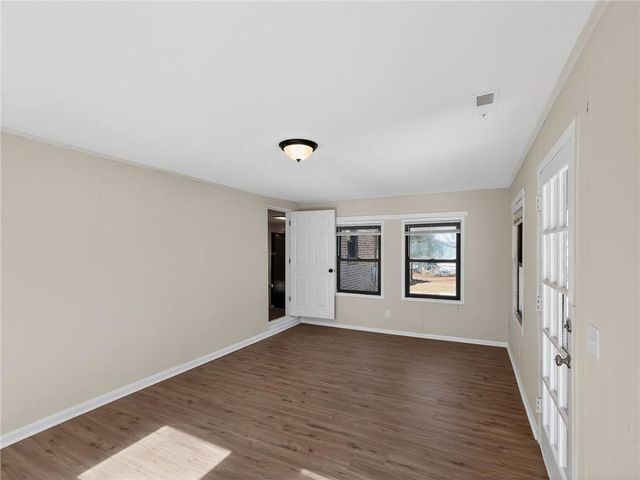 5 Knob Drive, Carrollton, GA 30116