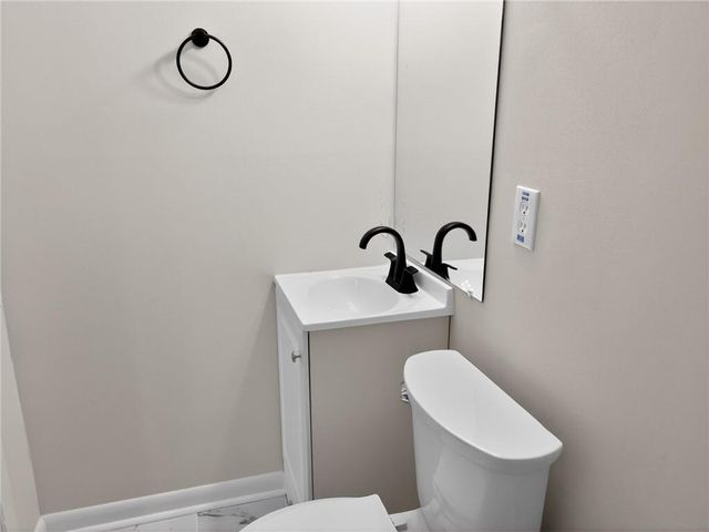 5 Knob Drive, Carrollton, GA 30116