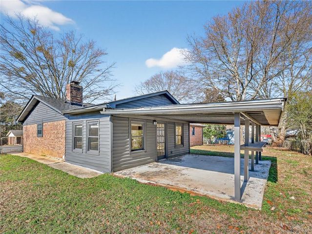 5 Knob Drive, Carrollton, GA 30116