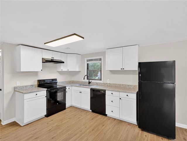 5 Knob Drive, Carrollton, GA 30116