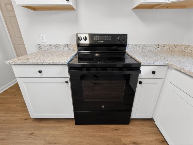 5 Knob Drive, Carrollton, GA 30116