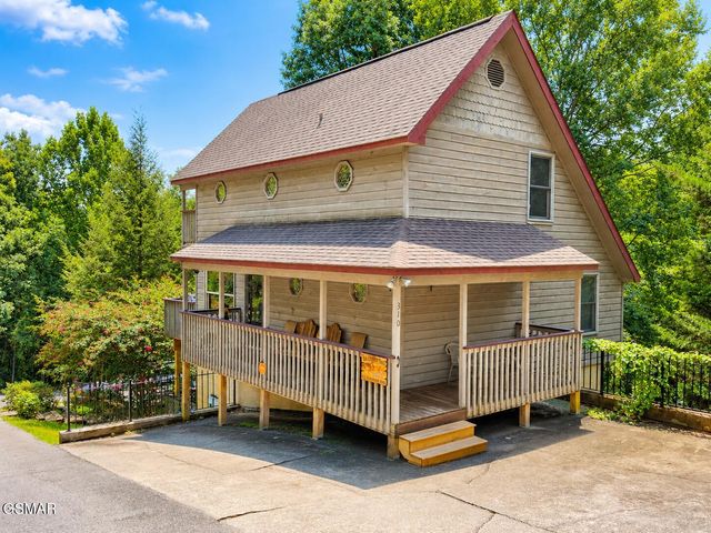 310 Greenwood Way, Pigeon Forge, TN 37863