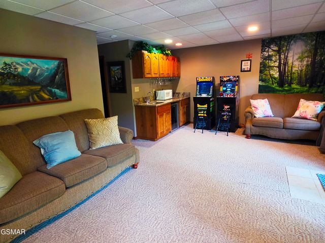 310 Greenwood Way, Pigeon Forge, TN 37863