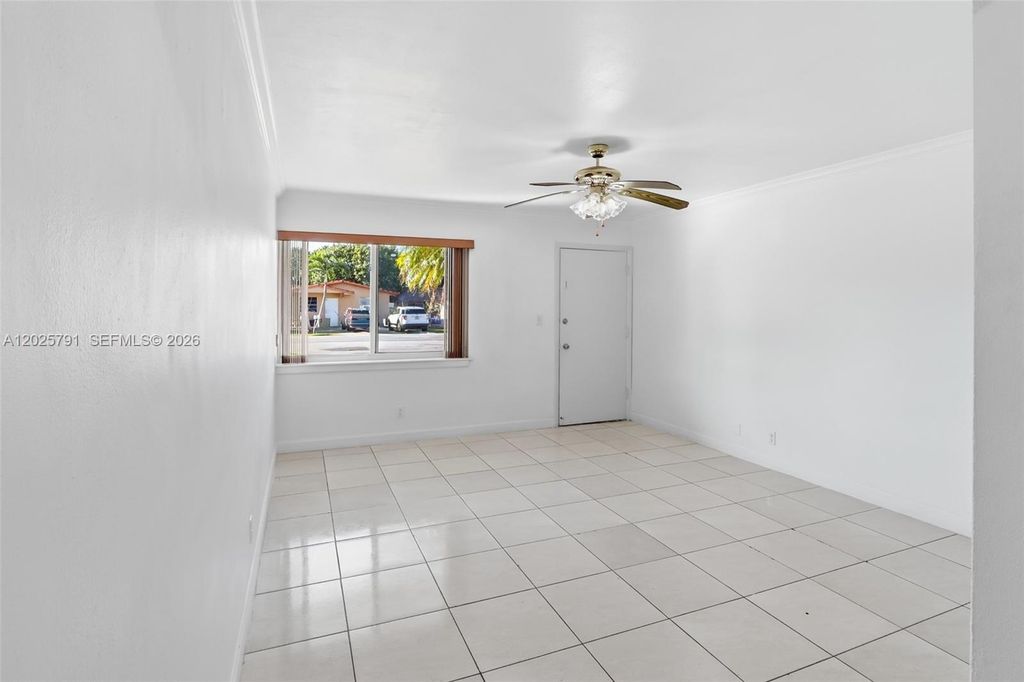 11195 SW 1st St 119, Sweetwater, FL 33174