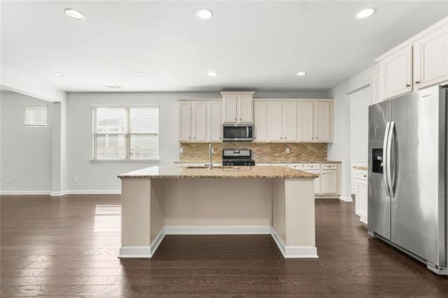 1040 Towne Mill Crossing, Canton, GA 30114