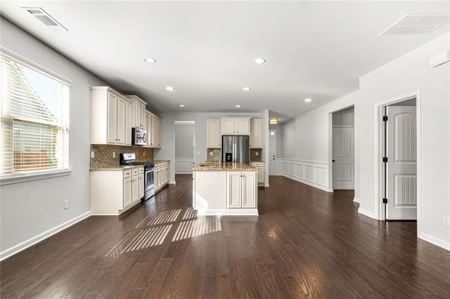1040 Towne Mill Crossing, Canton, GA 30114