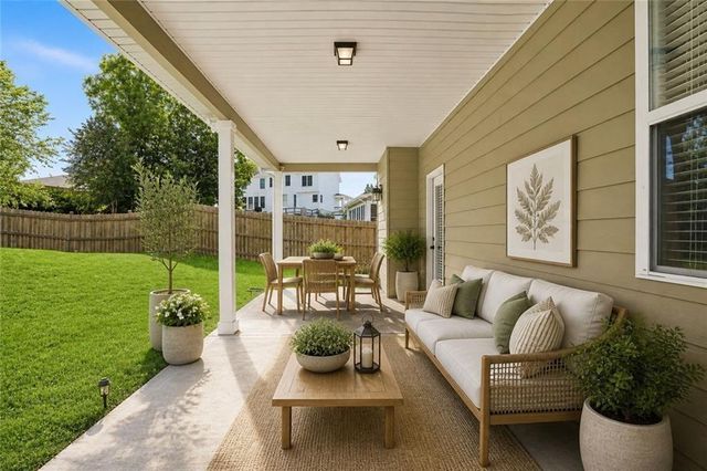 1040 Towne Mill Crossing, Canton, GA 30114