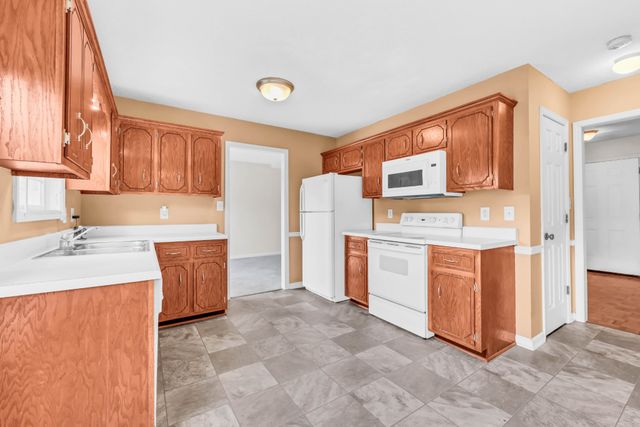 1445 Buchanon Dr, Clarksville, TN 37042