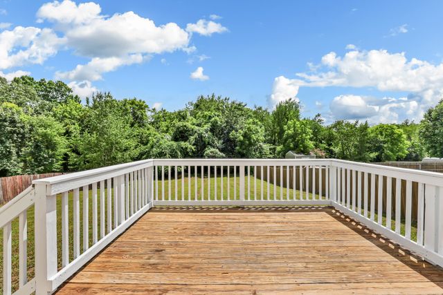 1445 Buchanon Dr, Clarksville, TN 37042