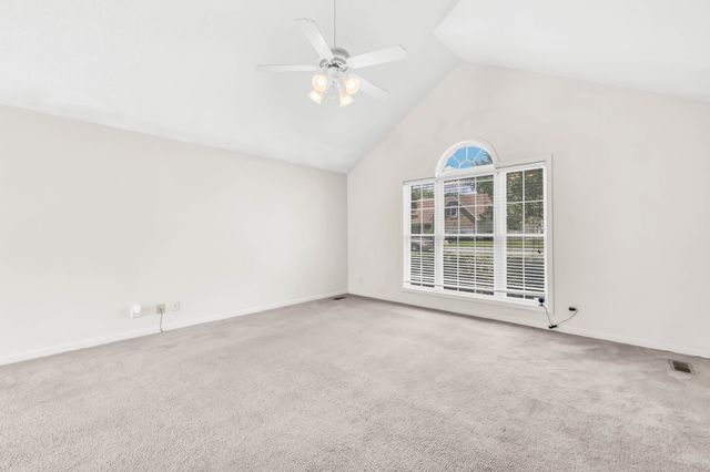 1445 Buchanon Dr, Clarksville, TN 37042