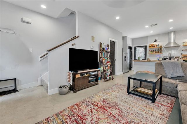 213 West 22nd Street, Bryan, TX 77803