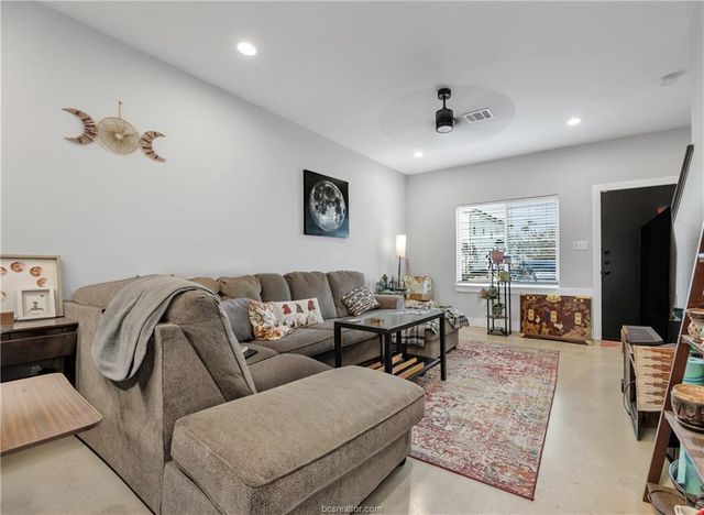 213 West 22nd Street, Bryan, TX 77803