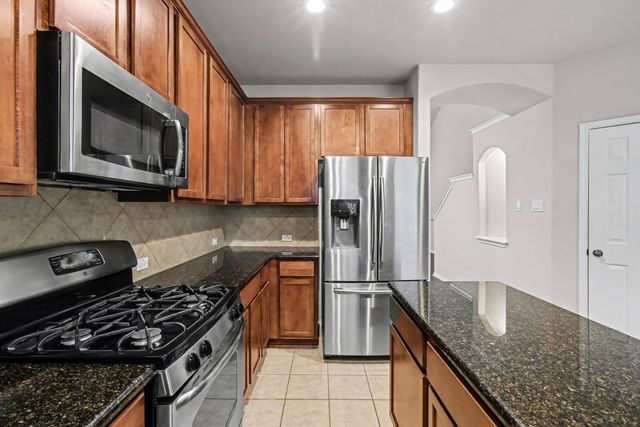 2004 Rockland DR, Austin, TX 78748