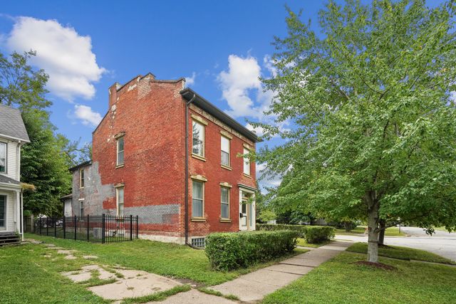 625 23rd Street, Rock Island, IL 61201