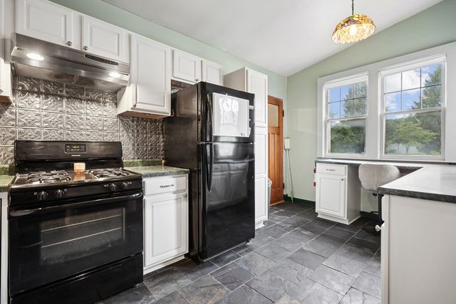 625 23rd Street, Rock Island, IL 61201