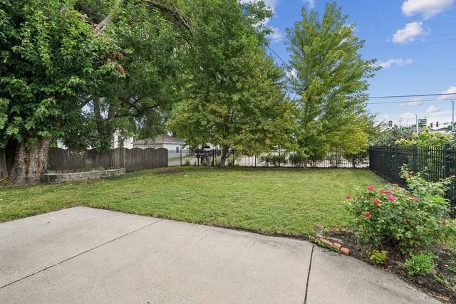 625 23rd Street, Rock Island, IL 61201