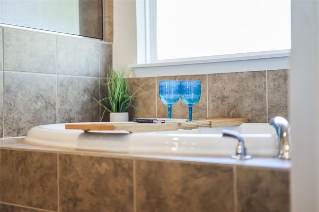 20700 Deep Creek, Lago Vista, TX 78645