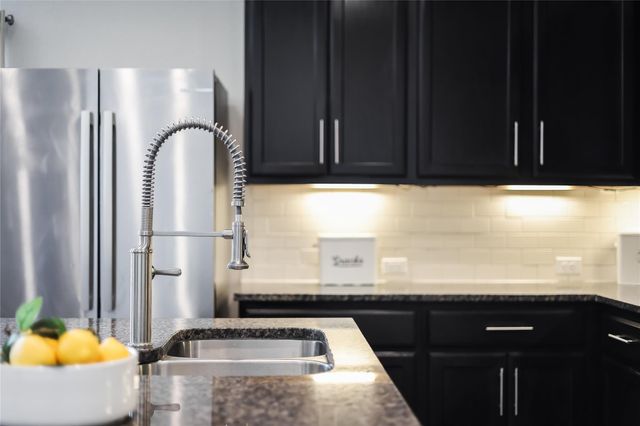 20700 Deep Creek, Lago Vista, TX 78645