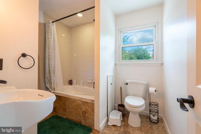 113 REDWOOD DR, Quakertown, PA 18951
