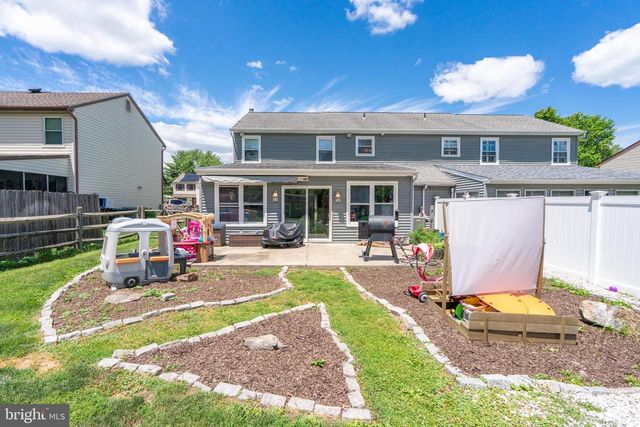 113 REDWOOD DR, Quakertown, PA 18951