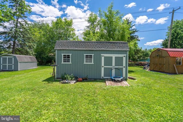 113 REDWOOD DR, Quakertown, PA 18951