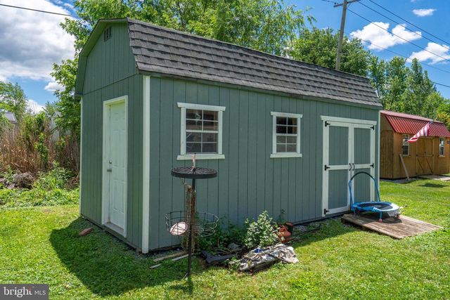 113 REDWOOD DR, Quakertown, PA 18951