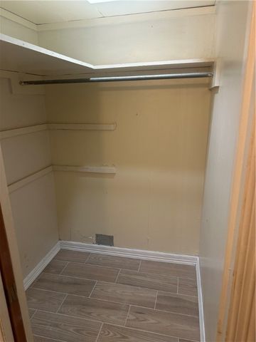 627 W Richard Ave, Kingsville, TX 78363