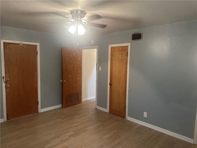 627 W Richard Ave, Kingsville, TX 78363