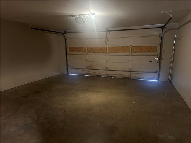 627 W Richard Ave, Kingsville, TX 78363