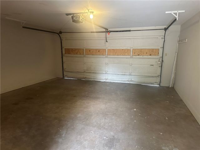 627 W Richard Ave, Kingsville, TX 78363