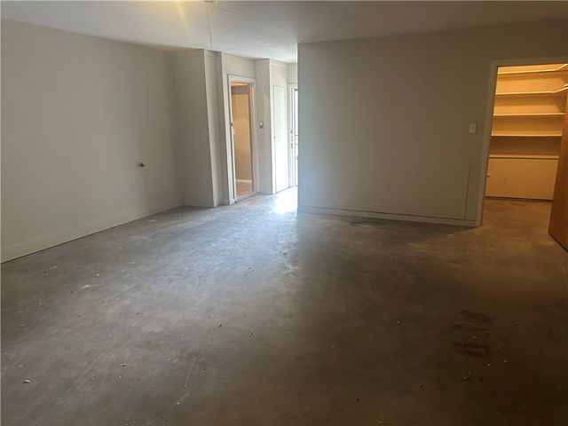 627 W Richard Ave, Kingsville, TX 78363