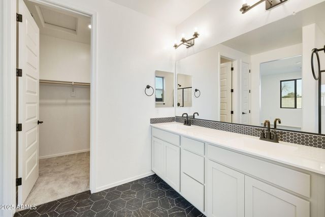 4948 W CAPISTRANO Avenue, Laveen, AZ 85339