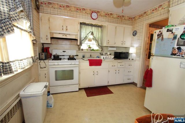 34 Union Street, Hawthorne, NJ 07506