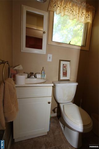 34 Union Street, Hawthorne, NJ 07506