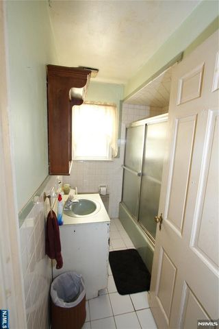 34 Union Street, Hawthorne, NJ 07506