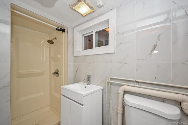 85-11 Eton Street, Jamaica Estates, NY 11432