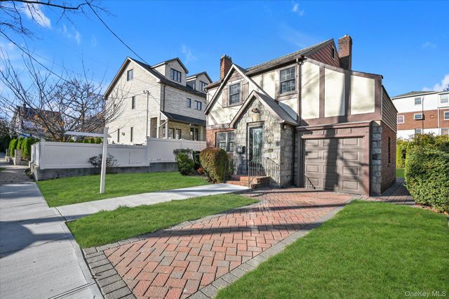 85-11 Eton Street, Jamaica Estates, NY 11432