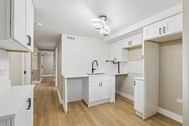 1615 S Trumbull Avenue, Chicago, IL 60623