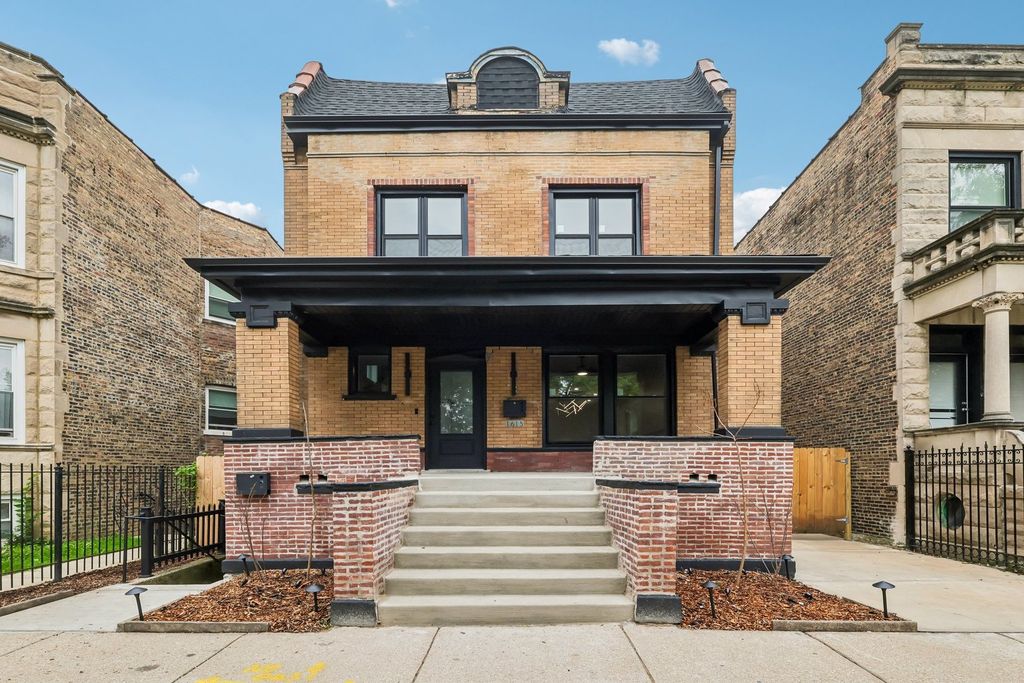 1615 S Trumbull Avenue, Chicago, IL 60623