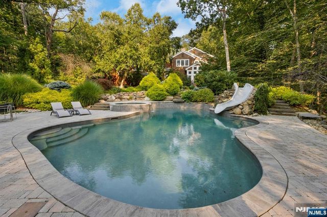 7 Charney Place, Alpine, NJ 07620