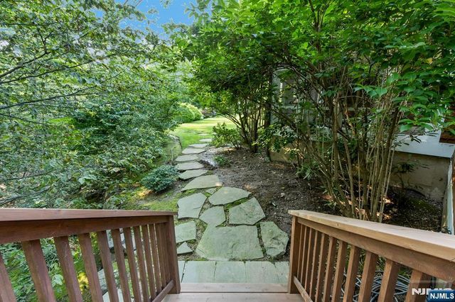 7 Charney Place, Alpine, NJ 07620