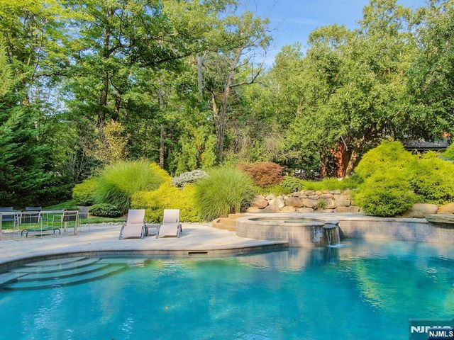 7 Charney Place, Alpine, NJ 07620