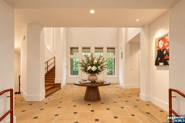 7 Charney Place, Alpine, NJ 07620