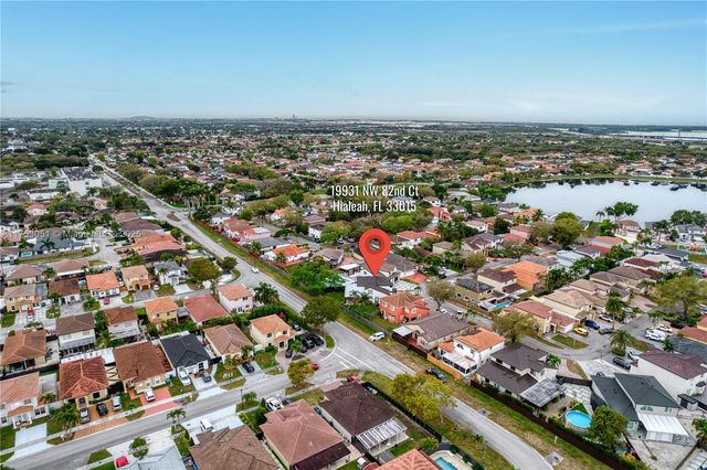 19931 NW 82nd Ct, Hialeah, FL 33015